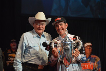 691E12E0-000C-4F08-AA5A-38C1C3391189