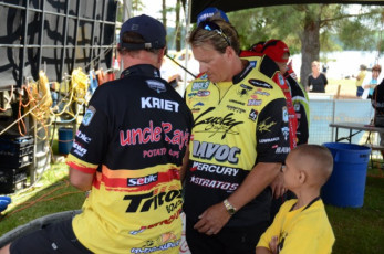 69AC09EA-1EF8-4320-BFF1-951A2A9DFE40