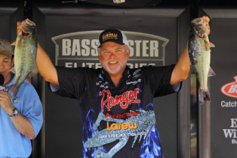 6A074D99-85B7-4D28-9838-B0CDE6A385C6