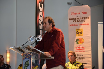 6A0B6945-CEB3-41B7-BA41-4ECEAFFC6721