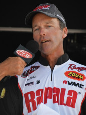 6AD23157-13CF-4094-89D9-C99C209B75BA