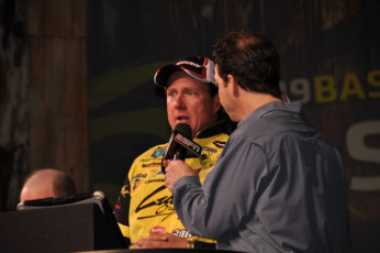 6B60079B-47BA-484C-B274-510328904668