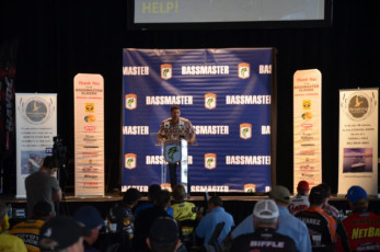 6C5997E4-3BAC-4401-B42F-8C7515CD7AED