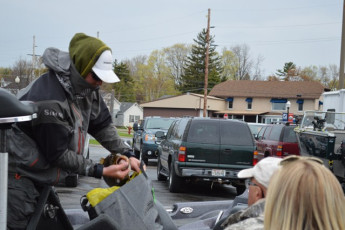 6C613D10-5250-4332-B447-649B66EBB9A0