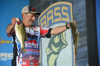 6C8B14A3-C495-4A45-8487-2ED857D5FE17