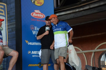 6D52944F-B00A-43D8-A5A3-3AF2139A6A79