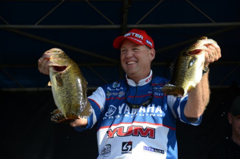 6E04A1A6-81D7-4829-AA5B-8A8DD3F8265A