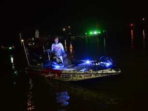 6EEB0484-1792-418F-921D-84F2557B8D85