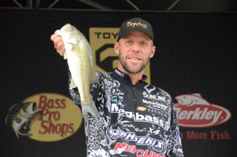 6EFCC3EF-7090-4A6E-972E-02A26DCA3AA1