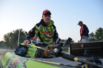 6F675A7B-5ED5-4281-8949-0EADF7CBABA4