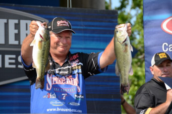 6F6C124A-3683-4036-B025-EE38420B8186