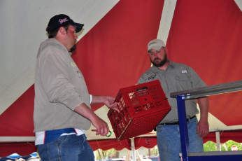 70127C6B-7C1B-4EED-B299-79A04FF27D97