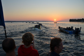 70144500-44B6-4C3E-988C-BC5DE4077599