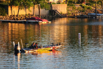 7043F1B1-24C2-48E5-B63F-B213E6354671