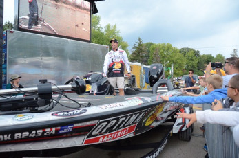 70489B1F-8AFD-4A1D-B6AD-522224970A78