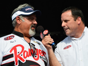 709C04DE-2BFE-48A3-ACE3-86F500F621C5