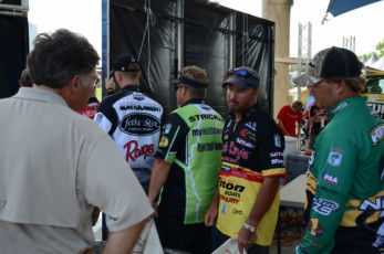 70D1212C-EACE-4234-909B-92B353908318