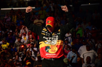 7127E806-FE64-4D5F-815D-12ABA734EE45