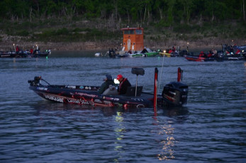 71F00C65-6755-4D00-8506-831C5A7EB62C