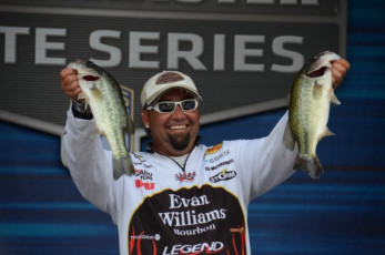 722E3A74-1962-4B56-8285-BB820E176825