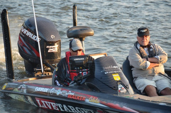 726539D9-E53D-49B1-B2C5-C26E52C9EE3F