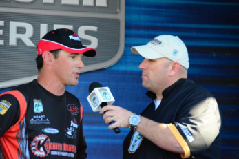 7298D099-291F-484D-9481-8DE0B6F92B41