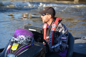 73806DF0-53AF-4CEA-8855-3CCD59692EF3