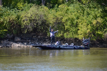 73CFA5DE-843C-4FC8-A844-05736F19D573