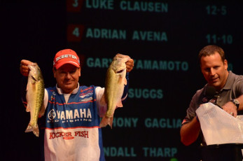 7444765D-82FD-4D2E-87FF-EDA7134F9243