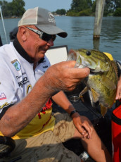 74770978-8D9E-43F5-93D2-4B1158CA4FD5