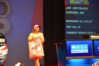 74885E3E-2274-4649-89AC-2475715A73E2