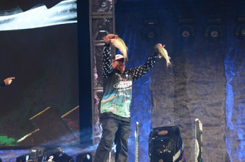 759BA08A-6111-433A-8DF4-5681F5932637