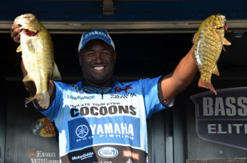 75AB82B0-A623-4E49-9615-F8C029A2F05D