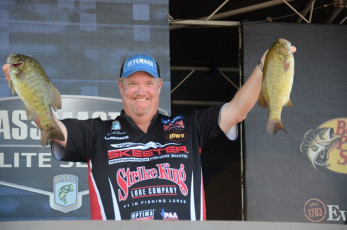 75F3C27E-DD72-4263-A5D7-9EEE6B9ECDCB