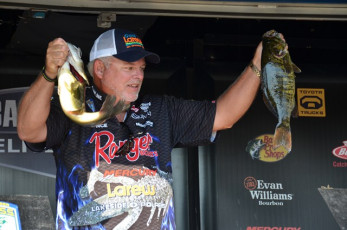 76AF41CD-5082-429D-8A4C-A6F80CA450C4