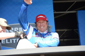 76CD9EBF-566A-4AB3-9463-B732C9D302C9