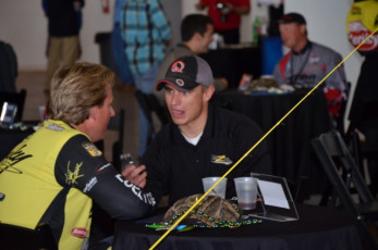 76EC309F-0E95-4A0C-B2A6-682BF2756EBA