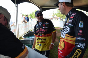 76EC91BE-CA8F-4B00-9E7C-0474A890AF8A