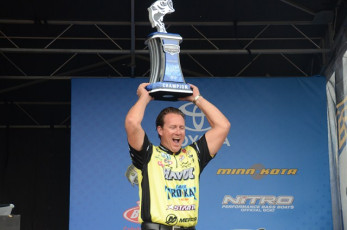 77686127-12B7-4690-9346-FB98FE697A03