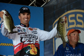 77DC2801-5A88-44C5-9479-6432F1D1AAFC