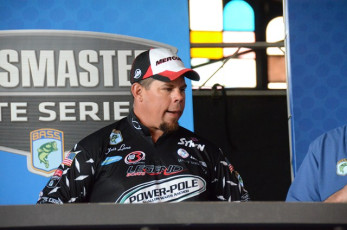 77EEC0E4-9F5F-479D-B789-EBC918309C80