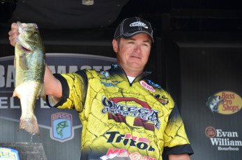 78563394-C17D-4C81-A7BE-4EFAAD9C1CB6