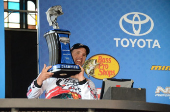 786CB4E8-B661-46BD-A653-8D47B2027FD7