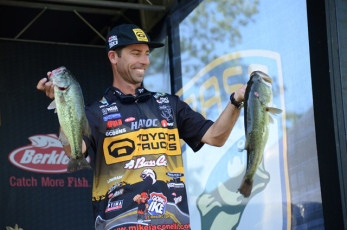 79DCBF07-4704-4F6A-9B3E-AF0B88508527