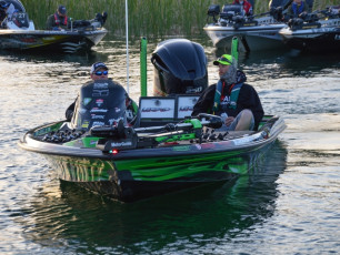 7A38A1F6-A721-472A-ADB3-BFBDCF3A13F4