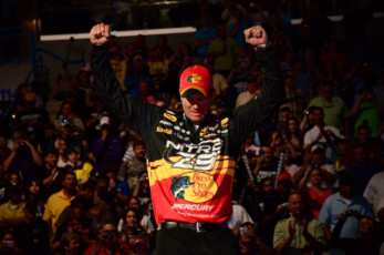 7ADDC77B-8325-4AE2-A25E-C449D9D44C49