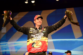 7B0D64E8-29B1-4437-B5DB-14299ED6B428