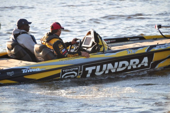 7B12FE78-A4E9-4B00-82DB-55239CC7EEF2