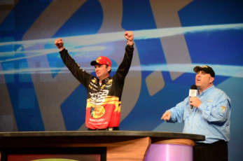 7B250348-64BF-4304-BAC8-94450FFE6689