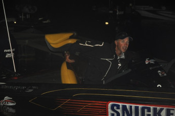 7B494C9E-6DCA-48AB-9389-7EEB0A020FF7